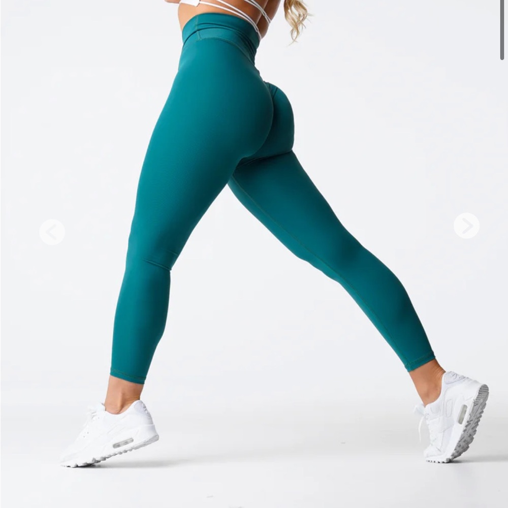 NVGTN pine green signature 2.0 Leggings size small